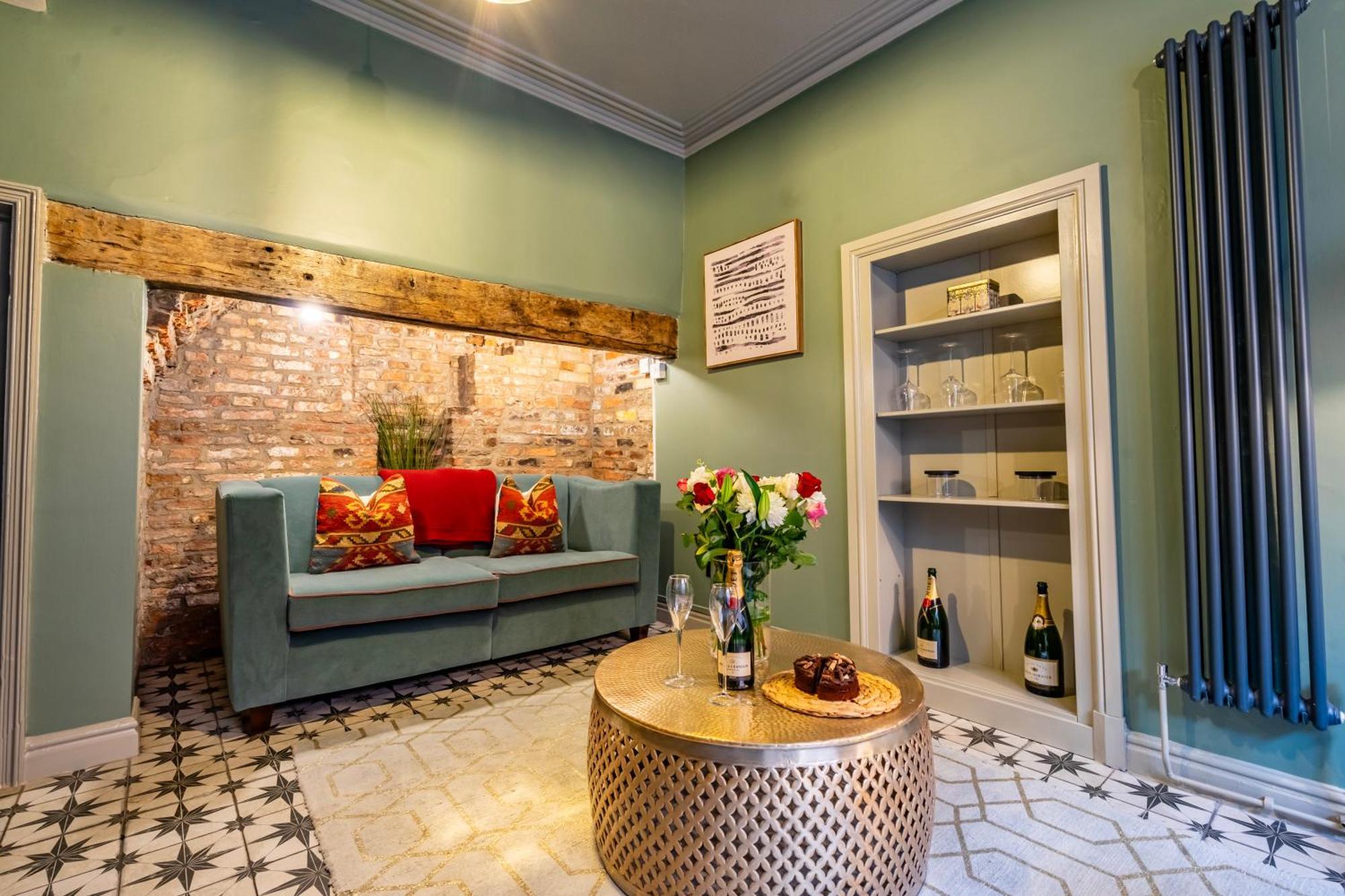 19 High Petergate Apartment *